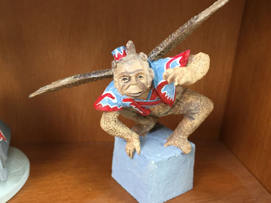 Wizard Of Oz Display Cabinet With Figurines 1988 Turner Entertainment [Photo 11]