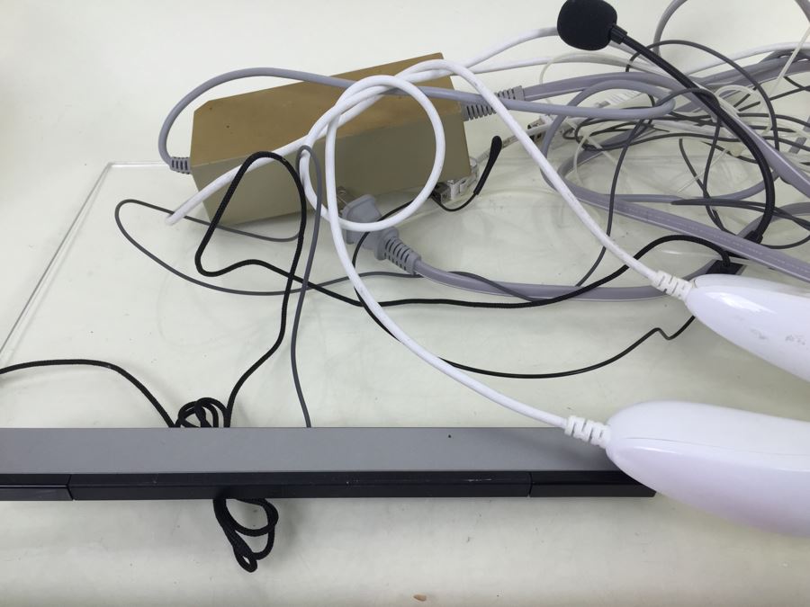 Nintendo Wii Console With Video Games And Wii Balance Board [Photo 6]