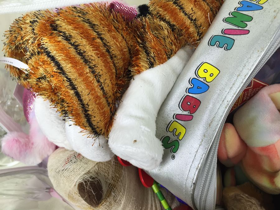 Collection Of Plush Toys Mostly Beanie Babies [Photo 12]