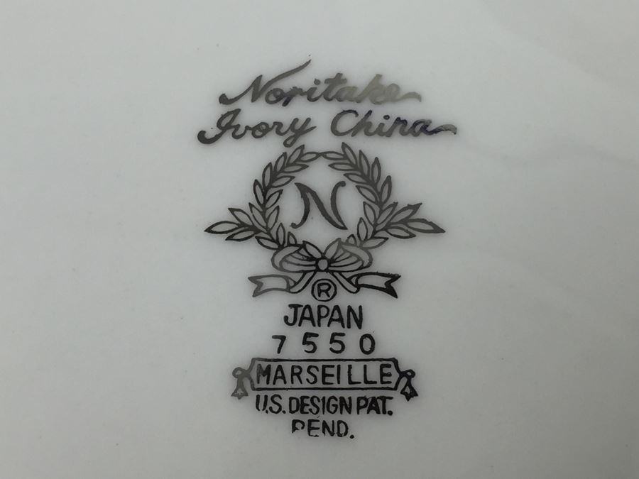 Elegant Large Set Of Noritake Ivory China Japan Marseille 7550 White With Silver Rim [Photo 3]