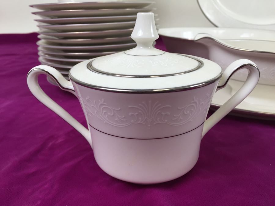 Elegant Large Set Of Noritake Ivory China Japan Marseille 7550 White With Silver Rim [Photo 14]