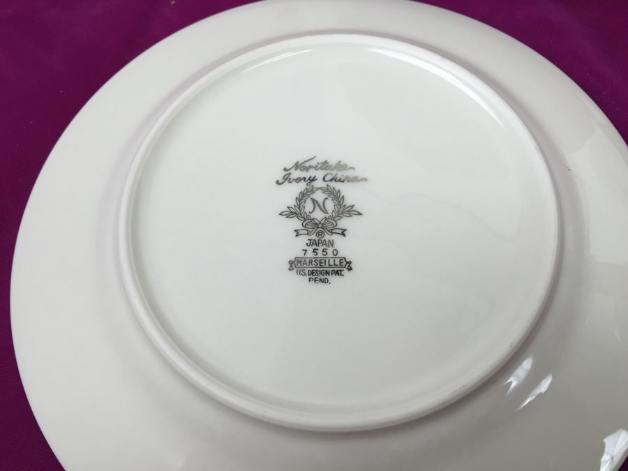 Elegant Large Set Of Noritake Ivory China Japan Marseille 7550 White With Silver Rim [Photo 20]