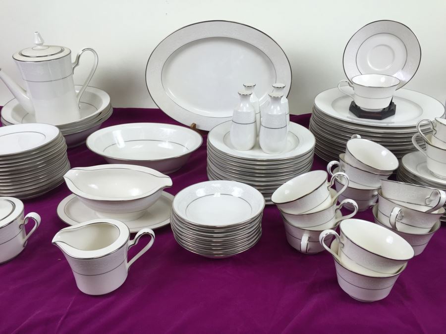 Elegant Large Set Of Noritake Ivory China Japan Marseille 7550 White With Silver Rim [Photo 4]