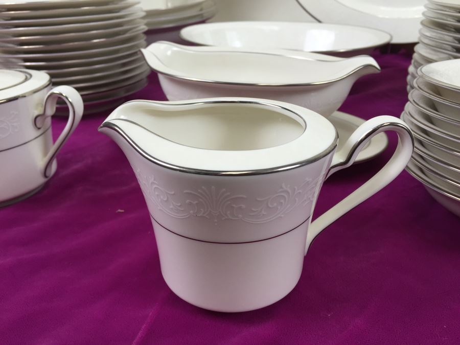 Elegant Large Set Of Noritake Ivory China Japan Marseille 7550 White With Silver Rim [Photo 13]