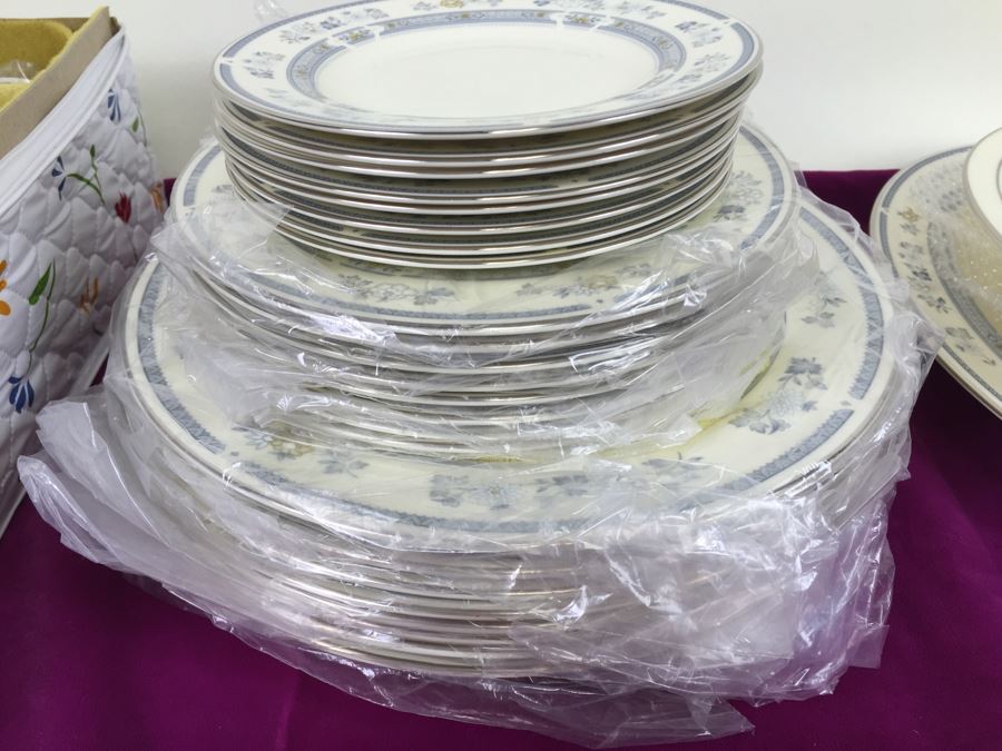 Royal Doulton PENROSE Fine Bone China Set MINTON Made In England 1976 With China Storage Bags [Photo 12]