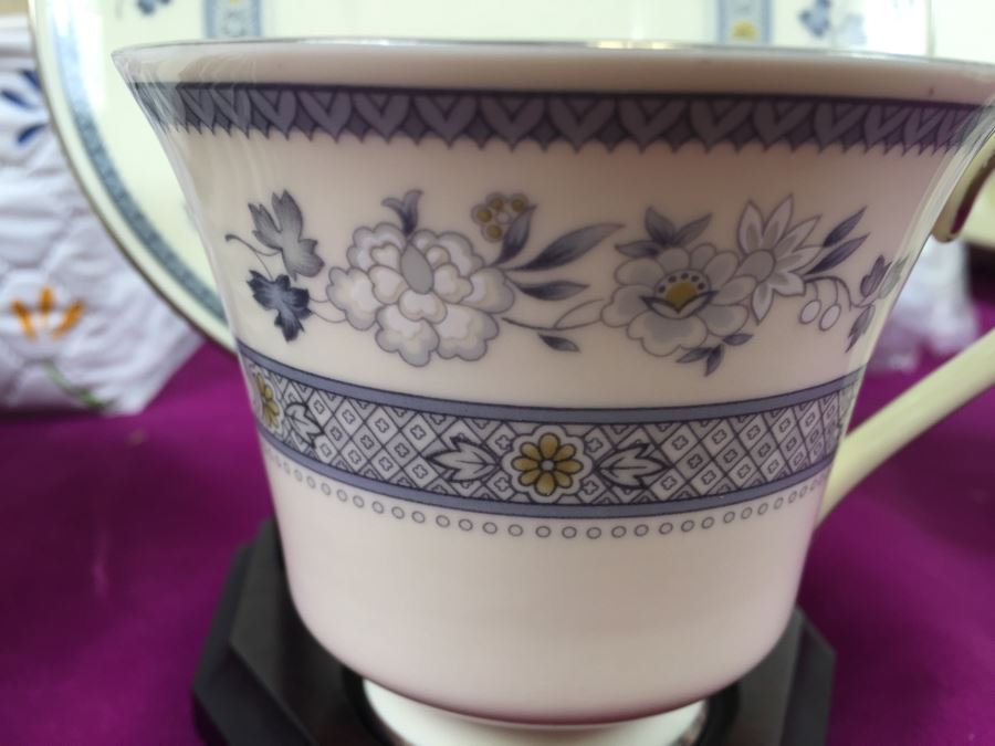 Royal Doulton PENROSE Fine Bone China Set MINTON Made In England 1976 With China Storage Bags [Photo 8]