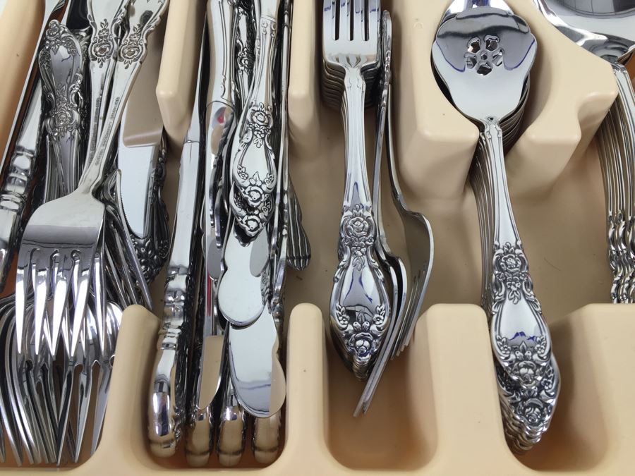 Oneida Community Stainless Steel Silverware Flatware Set [Photo 4]