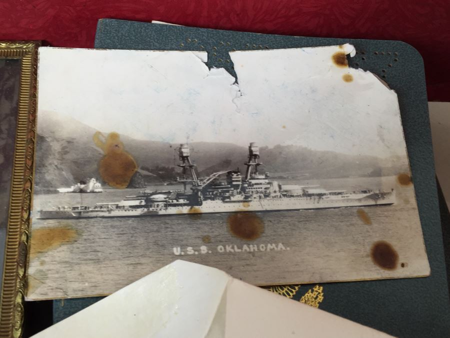 Old Wine Box Filled With Vintage And Antique B&W Photographs [Photo 4]