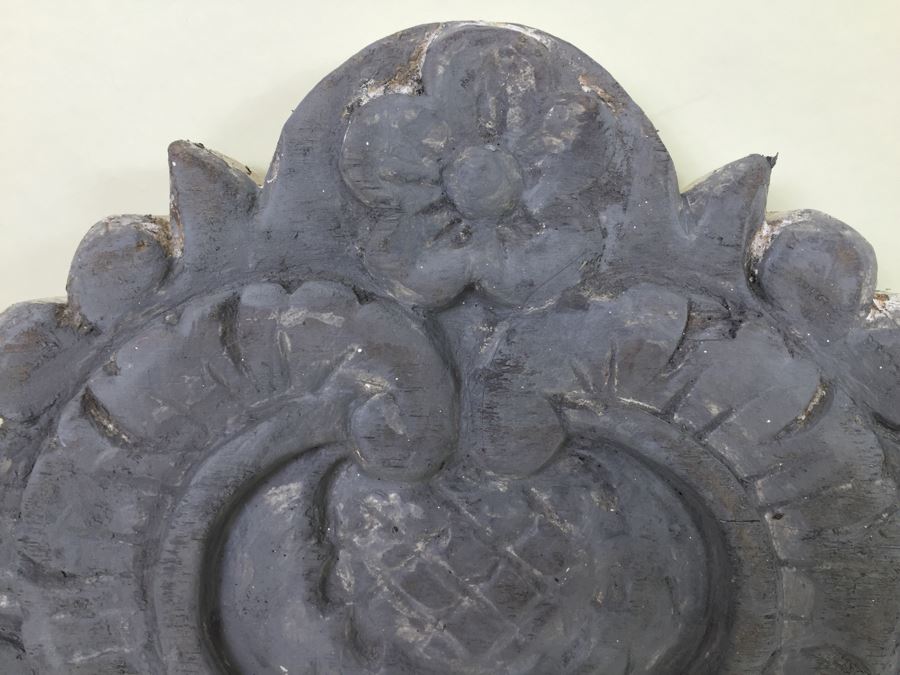 Contemporary Gray Wall Decor [Photo 5]