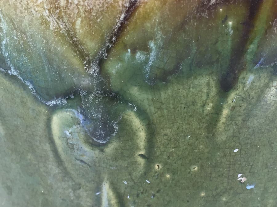 Large Vintage Green And Tan USA Pottery Pot [Photo 10]