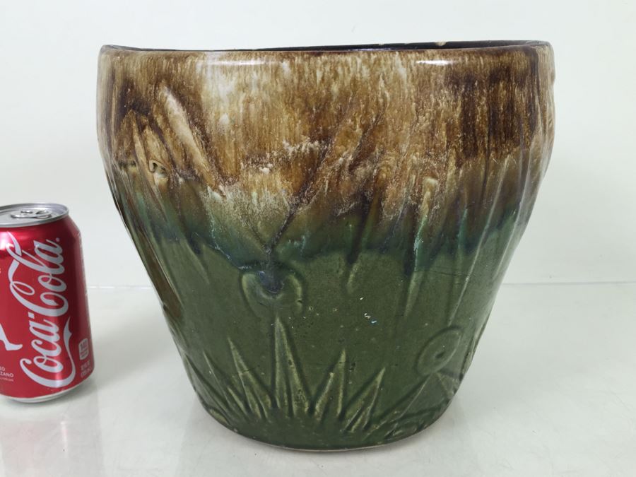 Large Vintage Green And Tan USA Pottery Pot [Photo 7]