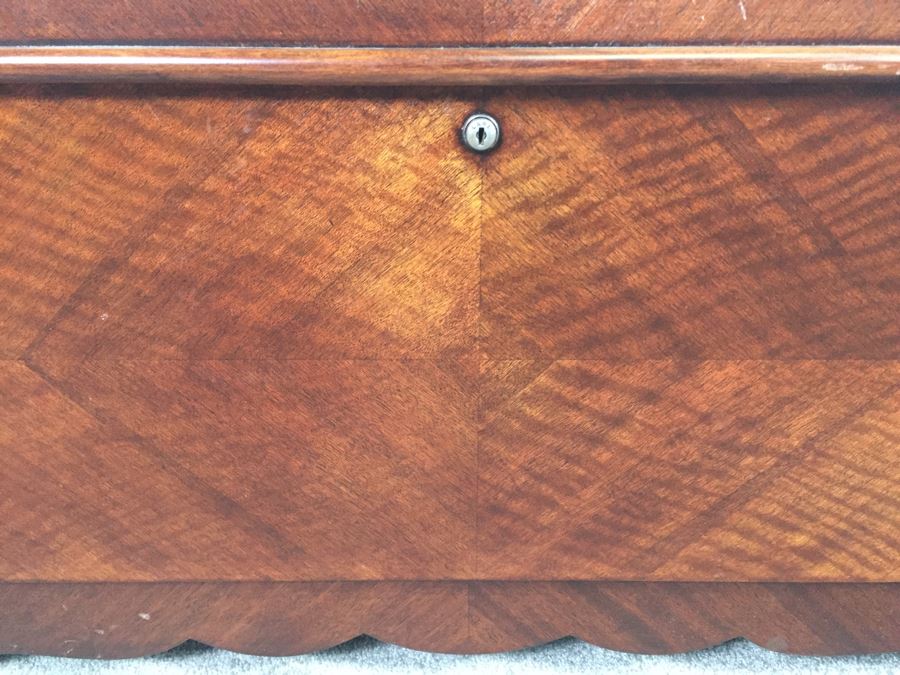 LANE Cedar Hope Chest Altavista, VA [Photo 6]