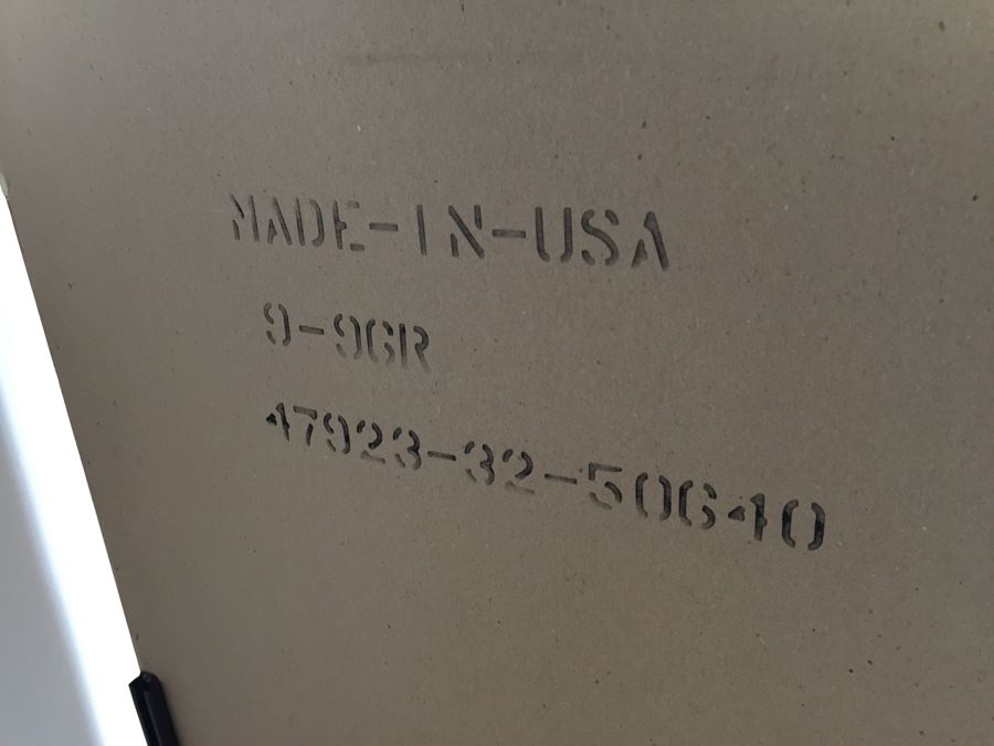 Stanley Furniture 6-Drawer Chest Of Drawers Dresser Cream Color [Photo 12]