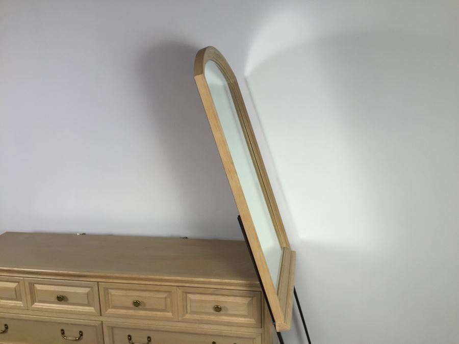 Stanley Furniture 6-Drawer Chest Of Drawers Dresser Cream Color [Photo 9]