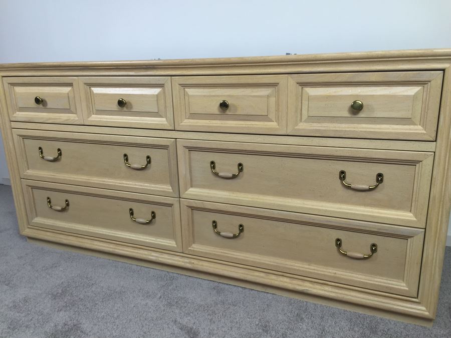 Stanley Furniture 6-Drawer Chest Of Drawers Dresser Cream Color [Photo 5]