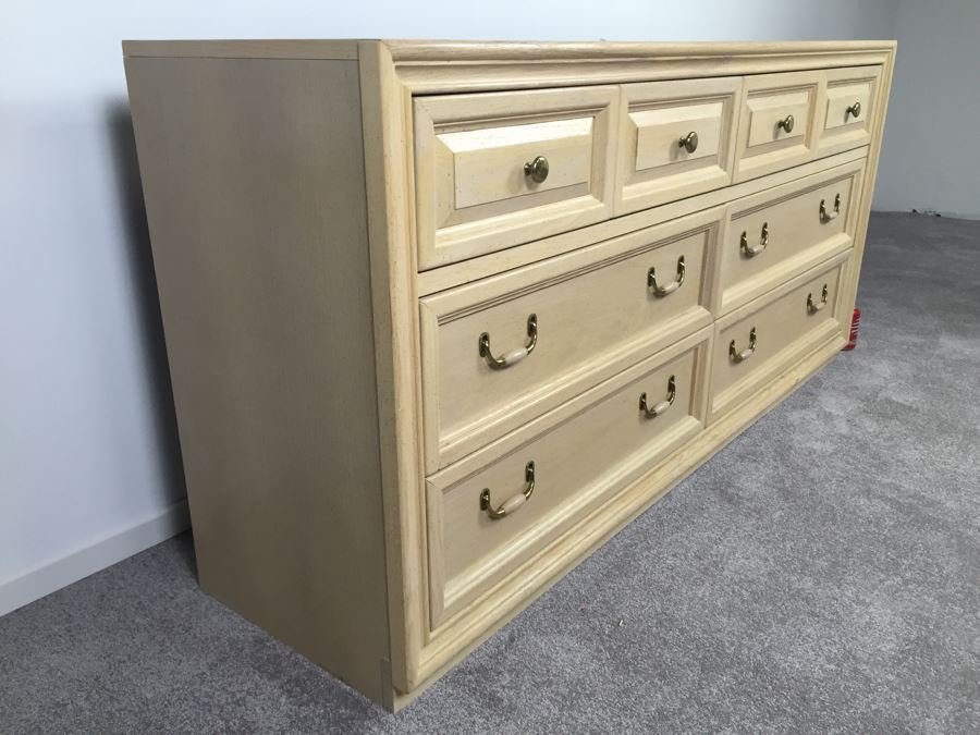 Stanley Furniture 6-Drawer Chest Of Drawers Dresser Cream Color [Photo 6]