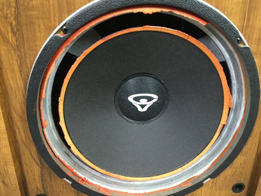 Cerwin-Vega D-3 Speakers [Photo 8]