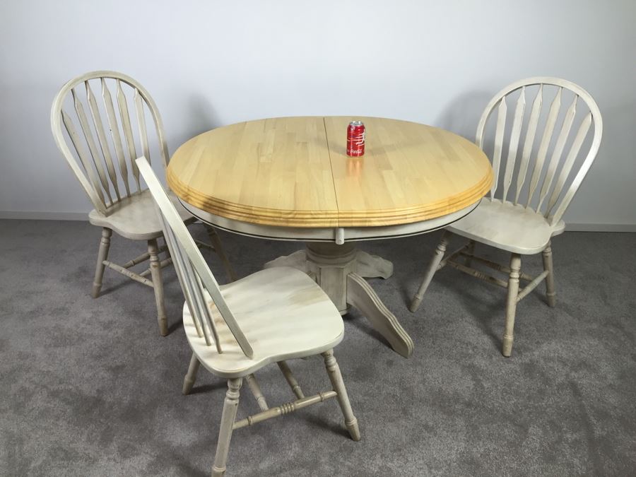 Butcher Block Pedestal Kitchen Table With One Leaf And 3 Chairs [Photo 4]
