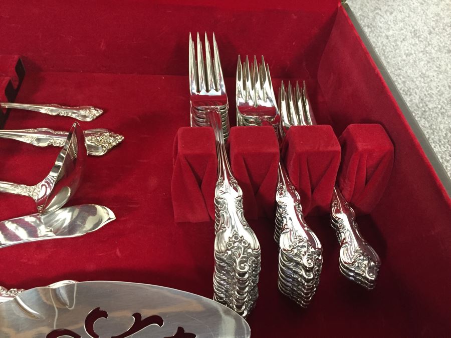 International Deep Silver Silverplate Flatware Set With Box [Photo 6]