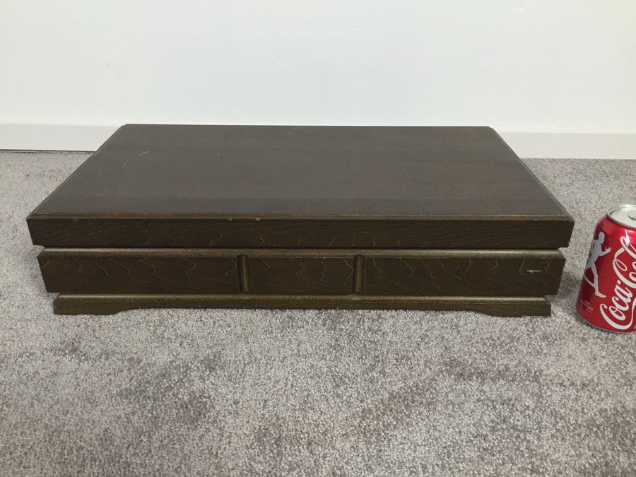 International Deep Silver Silverplate Flatware Set With Box [Photo 10]