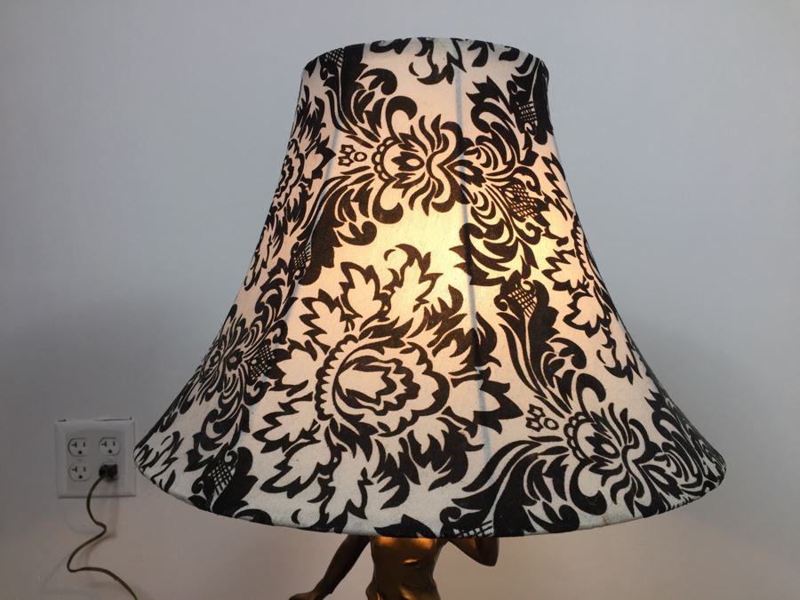 Gilt Metal Lamp With Femal Sculpture And Dale Tiffany Shade [Photo 10]