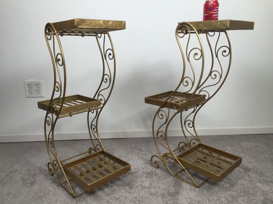 Pair Of Gold Painted Serpentine Shelves [Photo 1]