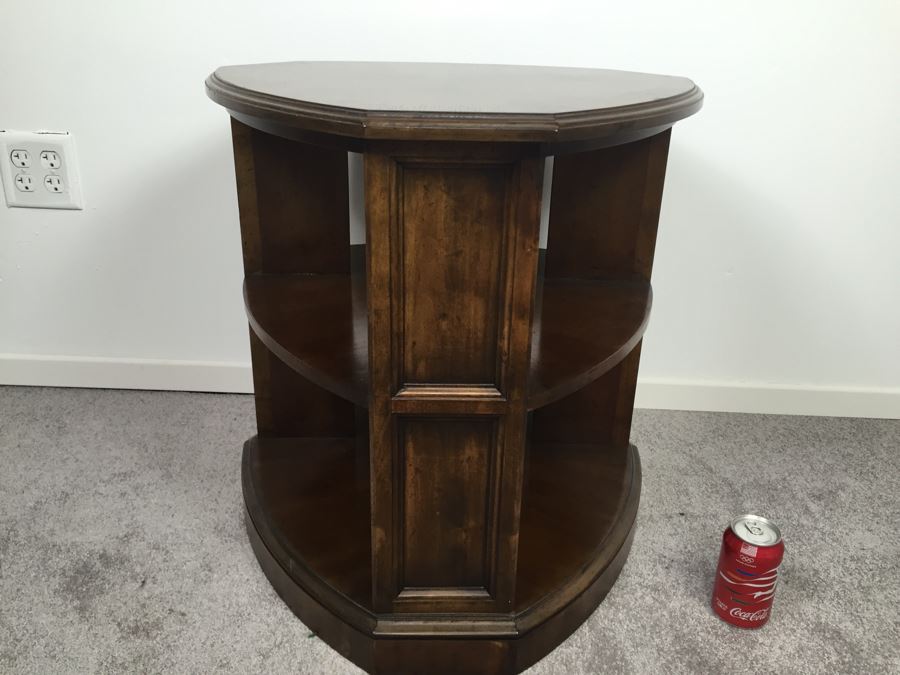 Vintage Heritage Wooden Three-Tier Side Table [Photo 4]