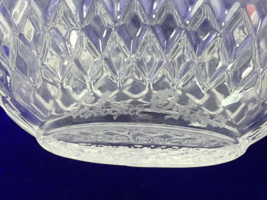 Lalique Glass Perfume Bottle Collection Some Signed Etched Lalique From Nina Ricci And Chanel No 5 [Photo 18]