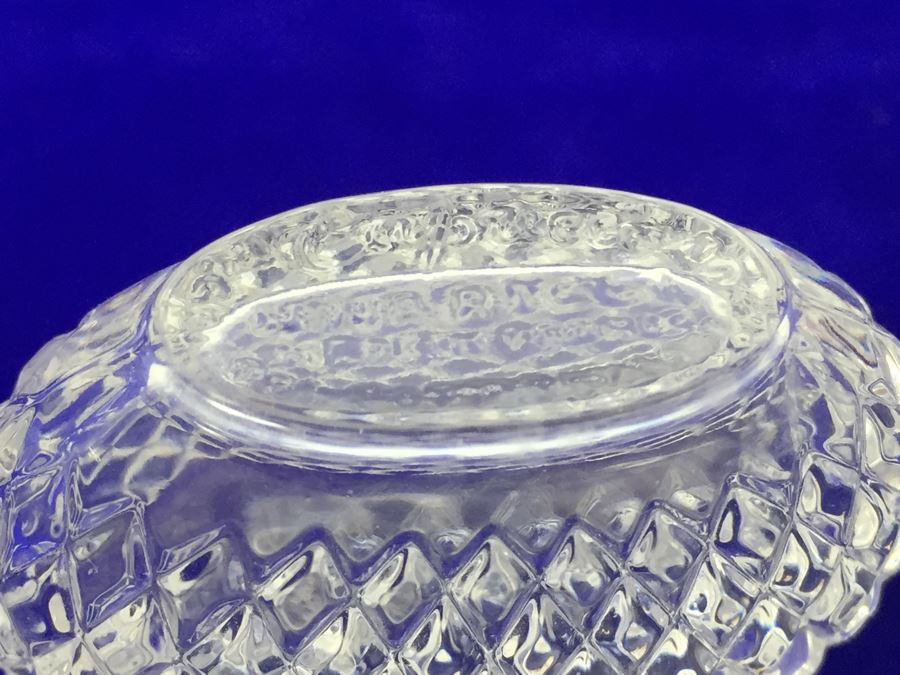 Lalique Glass Perfume Bottle Collection Some Signed Etched Lalique From Nina Ricci And Chanel No 5 [Photo 17]