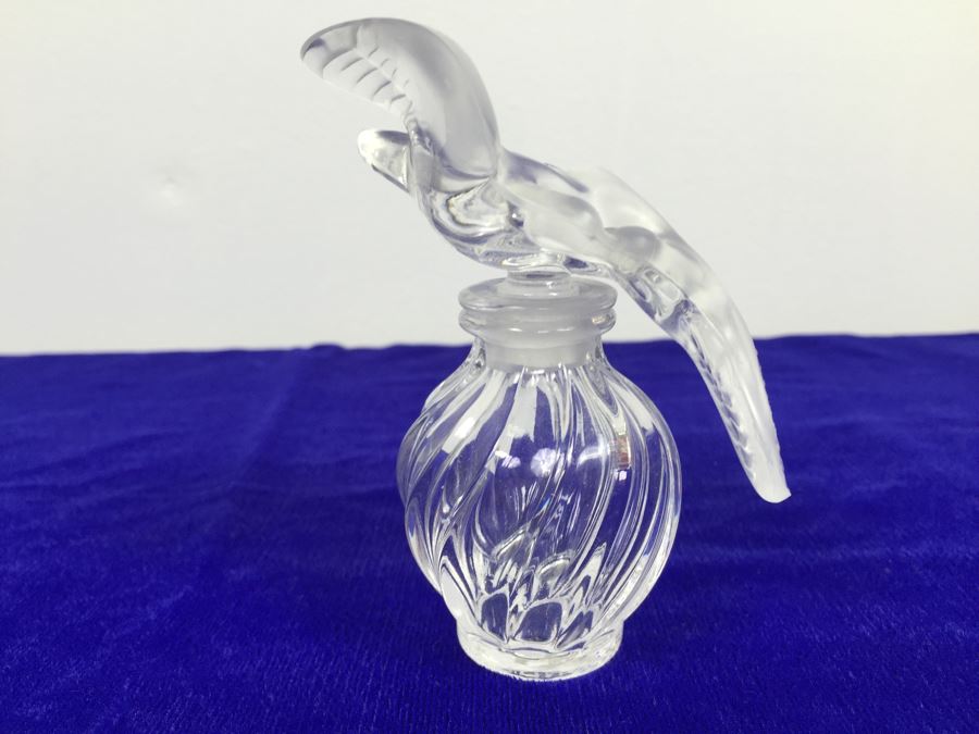 Lalique Glass Perfume Bottle Collection Some Signed Etched Lalique From Nina Ricci And Chanel No 5 [Photo 2]