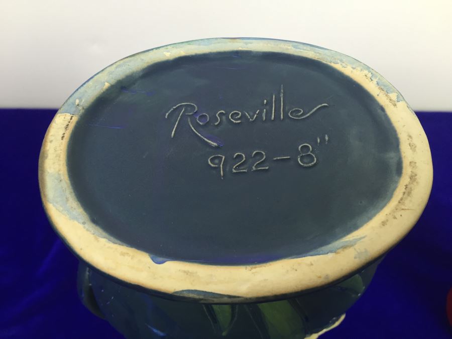 Pair Of Pitchers Signed Roseville [Photo 16]
