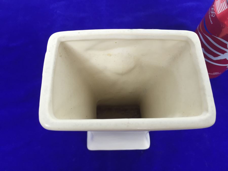 McCoy Floral Motif Vase [Photo 8]