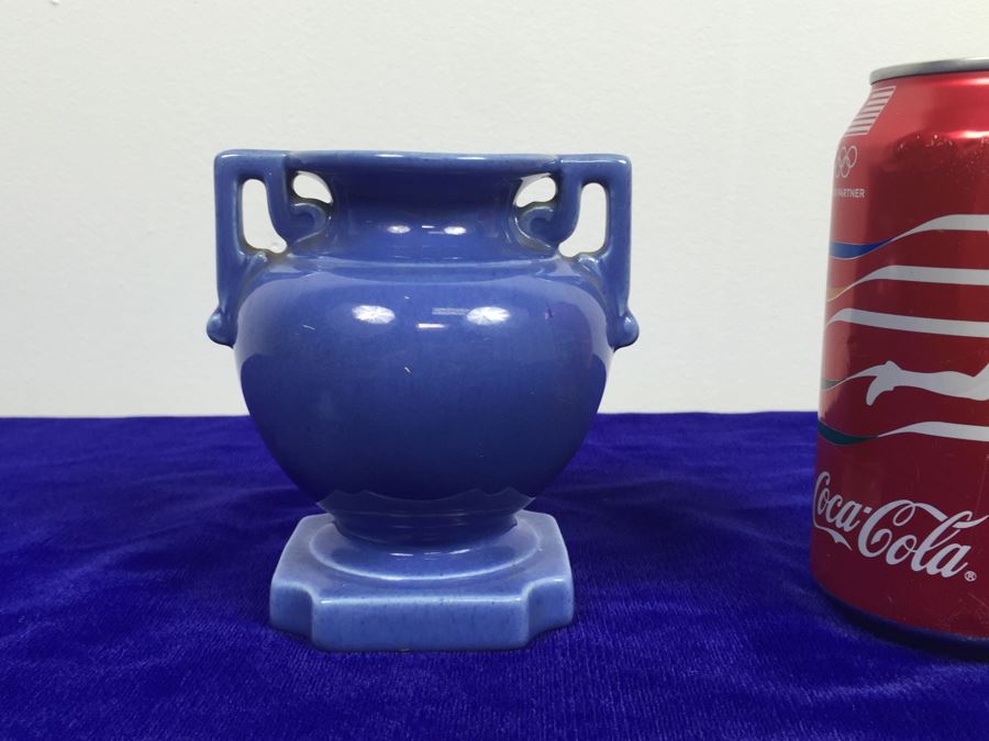 Stangl Pottery 2048 Blue Vase Urn [Photo 1]