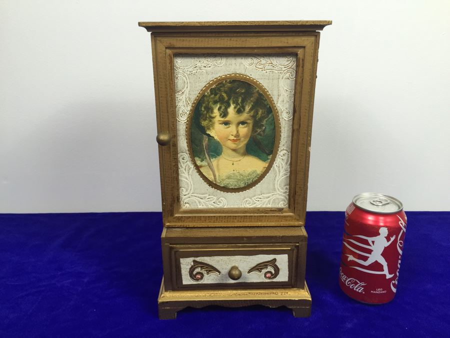 Musical Jewelry Box