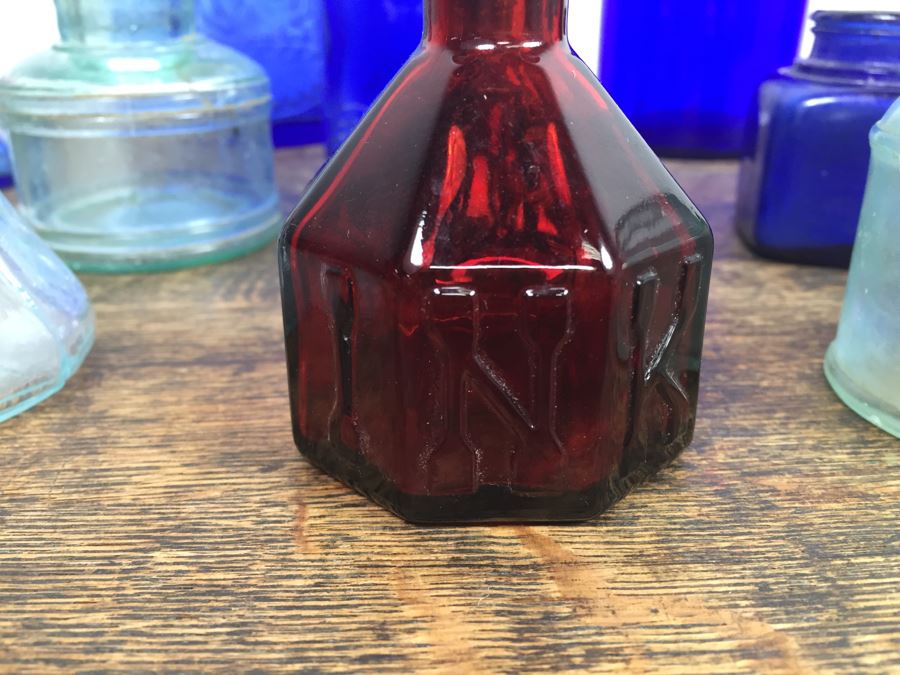 Colored Collectible Glass Inkwell Lot With Bottles [Photo 2]