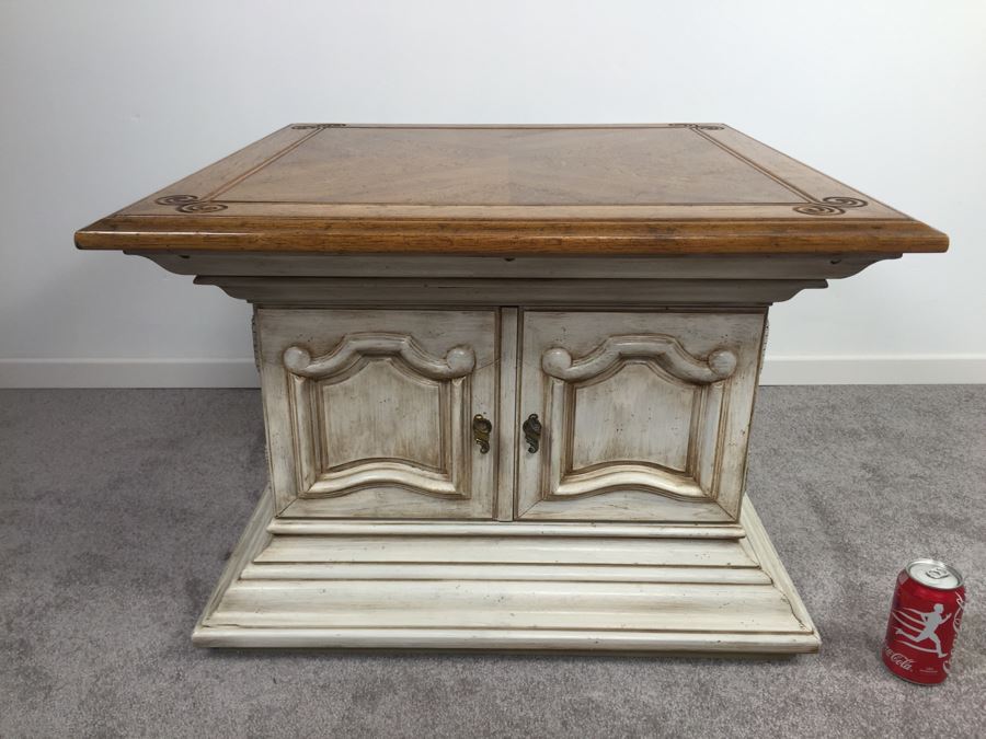 Heritage Wooden Side Table Cabinet With Storage [Photo 4]