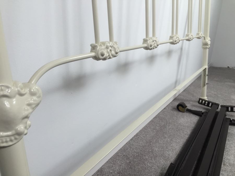 White Metal Headboard And Metal Bed Frame [Photo 3]