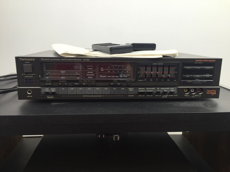 Technics Stereo Receiver SA930 With Technics CD Player SLP320 And