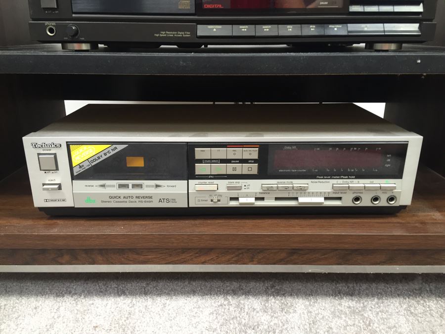 Technics Stereo Receiver SA-930 With Technics CD Player SL-P320 And Technics Cassette Deck RS-B49R With Pioneer Cabinet, Remotes And Manuals [Photo 4]