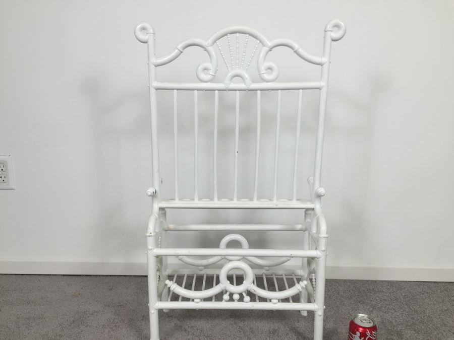 Floor Rack Painted White [Photo 4]