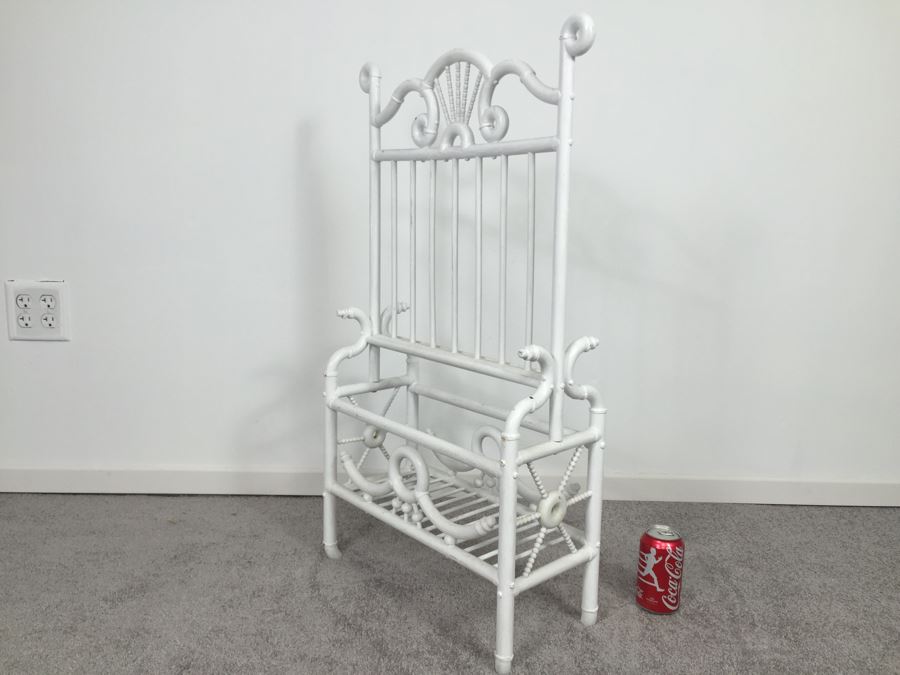 Floor Rack Painted White [Photo 6]