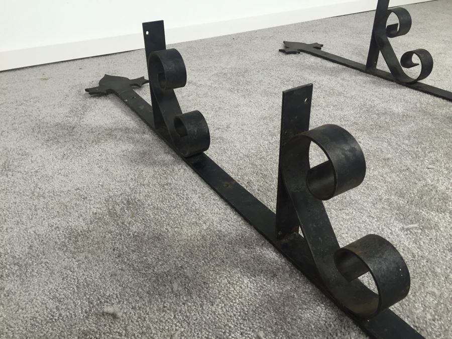 Metal Wall Mounts For Shelving (Without Shelves) [Photo 4]