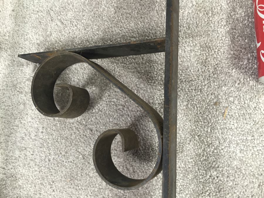 Metal Wall Mounts For Shelving (Without Shelves) [Photo 9]