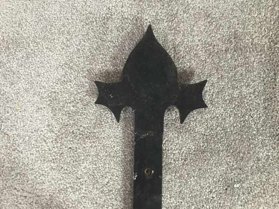 Metal Wall Mounts For Shelving (Without Shelves) [Photo 5]