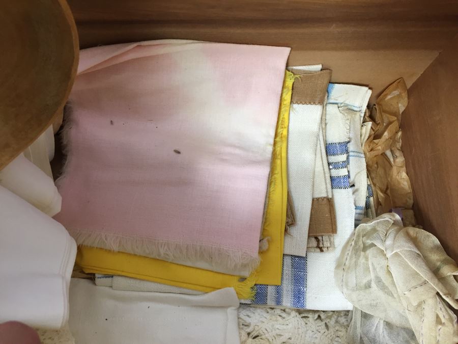 Stunning Mid-Century Modern Blonde Thomasville Chair Company Buffet Sideboard Bowfront [Photo 29]