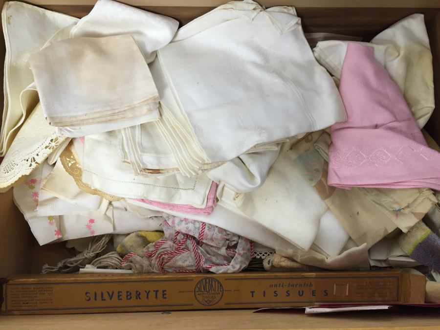 Stunning Mid-Century Modern Blonde Thomasville Chair Company Buffet Sideboard Bowfront [Photo 25]