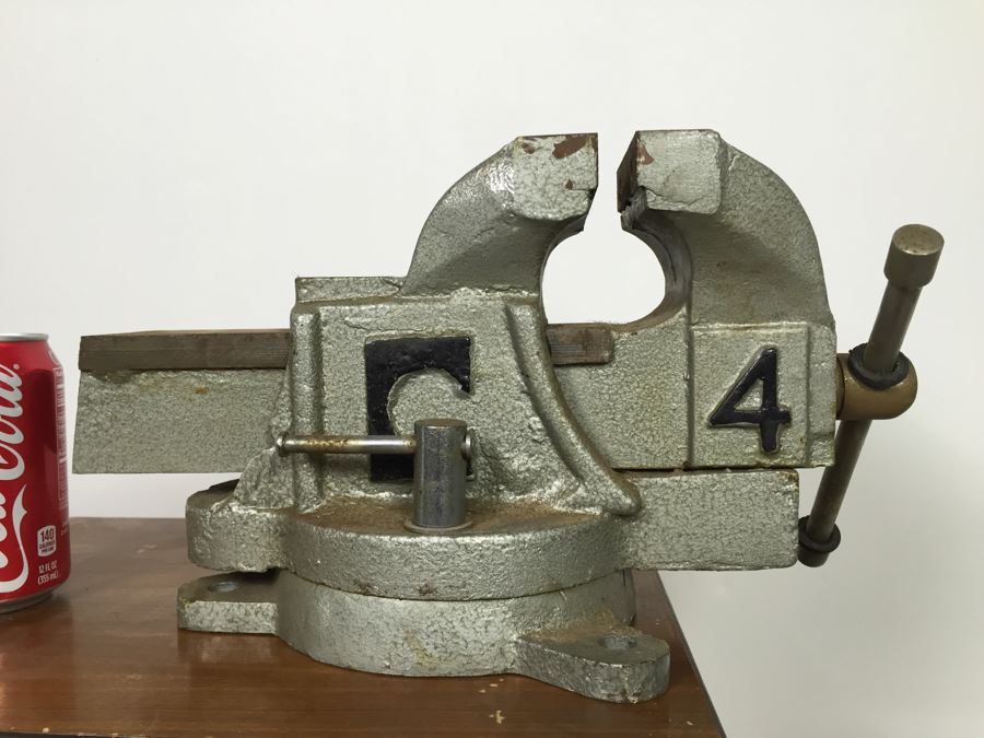 Metal Bench Vise [Photo 4]