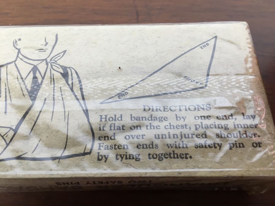 Vintage Triangular Bandage New Old Stock Bauer & Black [Photo 5]