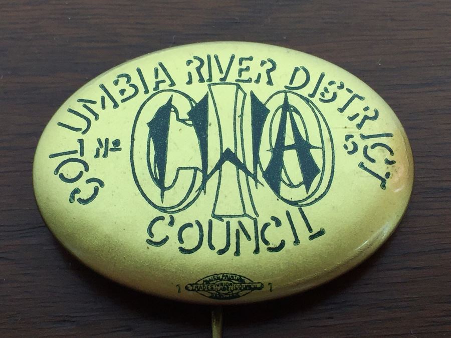 Various Vintage Lumber & Sawmill Workers Pins And Buttons [Photo 8]