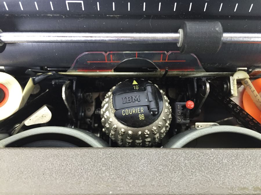 IBM Correcting Selectric III Typewriter Not Sure If Working Properly [Photo 2]